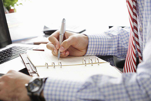 商務(wù)翻譯的四項(xiàng)基本原則 商務(wù)翻譯的四項(xiàng)基本原則